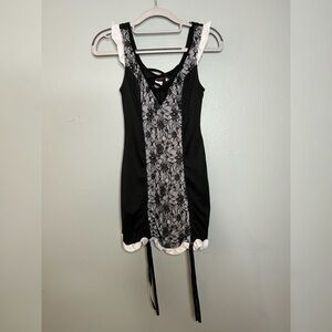 Dream girl lingerie black and white nightie